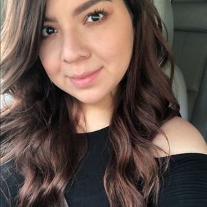 Meet your Posher, Kassandra